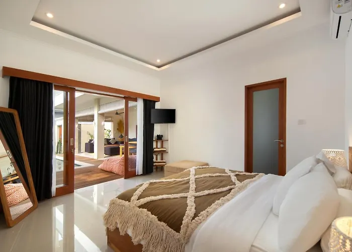 Cinta Rose - Berawa Villa *