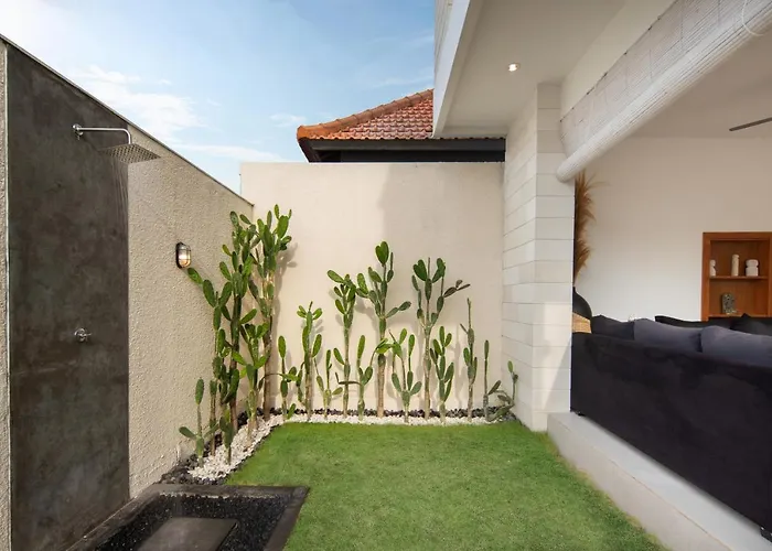 Cinta Rose - Berawa Villa Canggu
